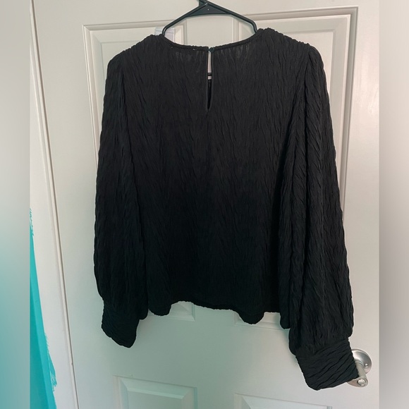 BNWT Black Long Sleeve Textured Knit - Picture 3 of 5